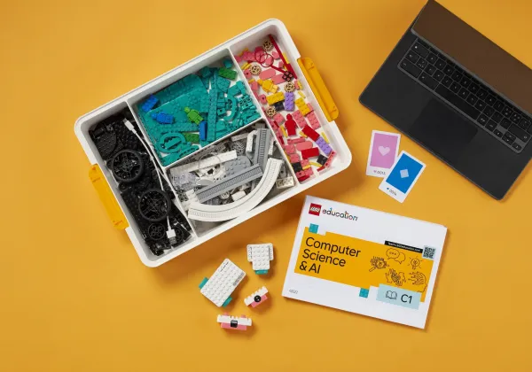 LEGO Education lancerer ny løsning til teknologiforståelse og AI i grundskolen